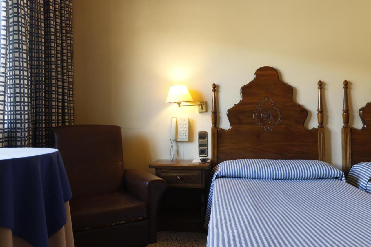 Hotel Delavall Вьелья Экстерьер фото